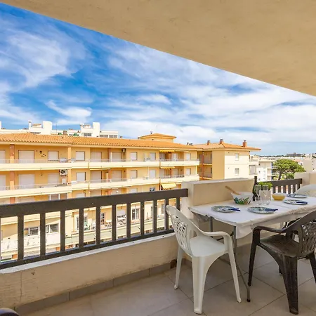 Centrico En Riells Con Terraza A 100m De La Playa - Es-325-3 *